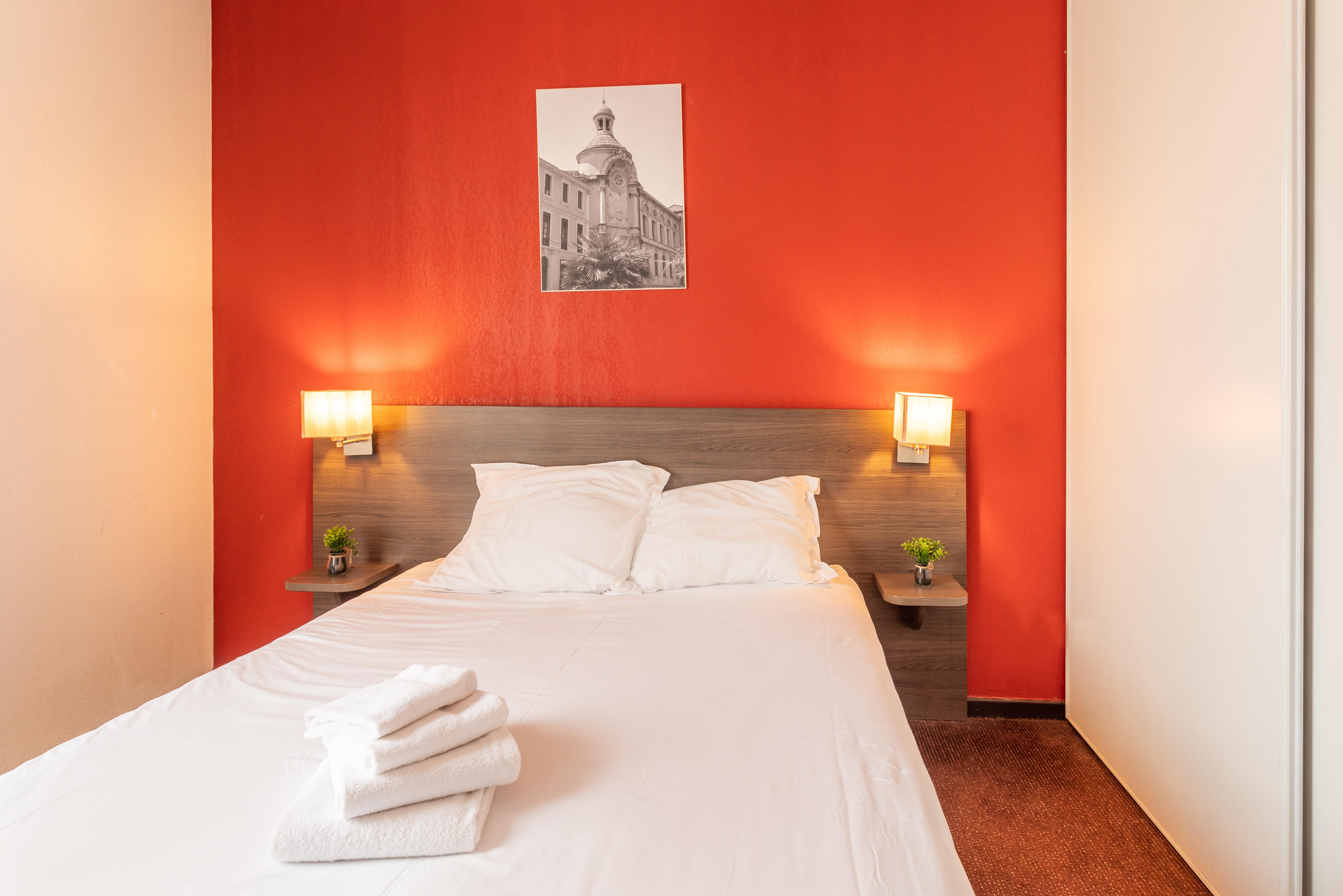 Comfort Aparthotel Nimes Centre Ngoại thất bức ảnh