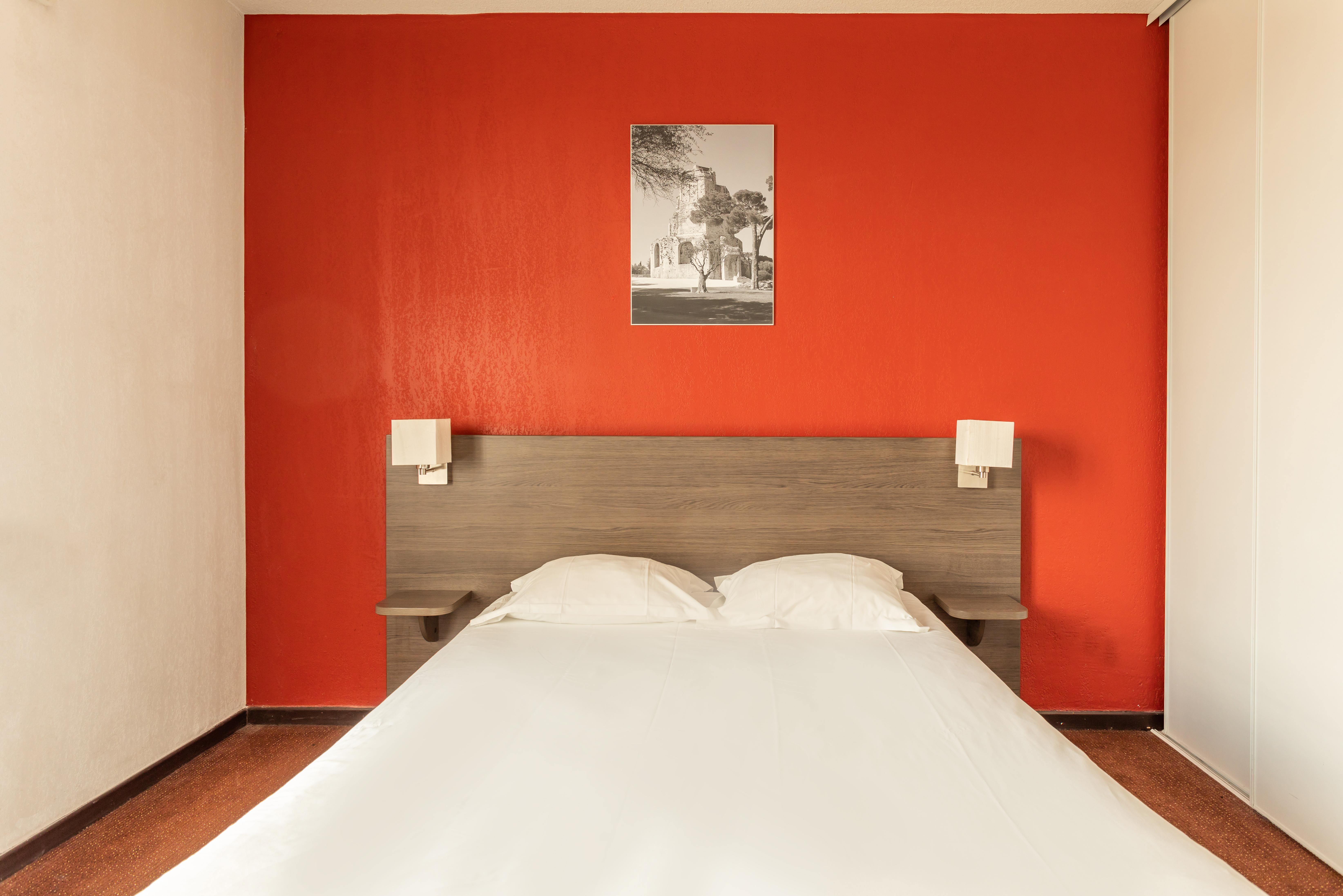 Comfort Aparthotel Nimes Centre Ngoại thất bức ảnh