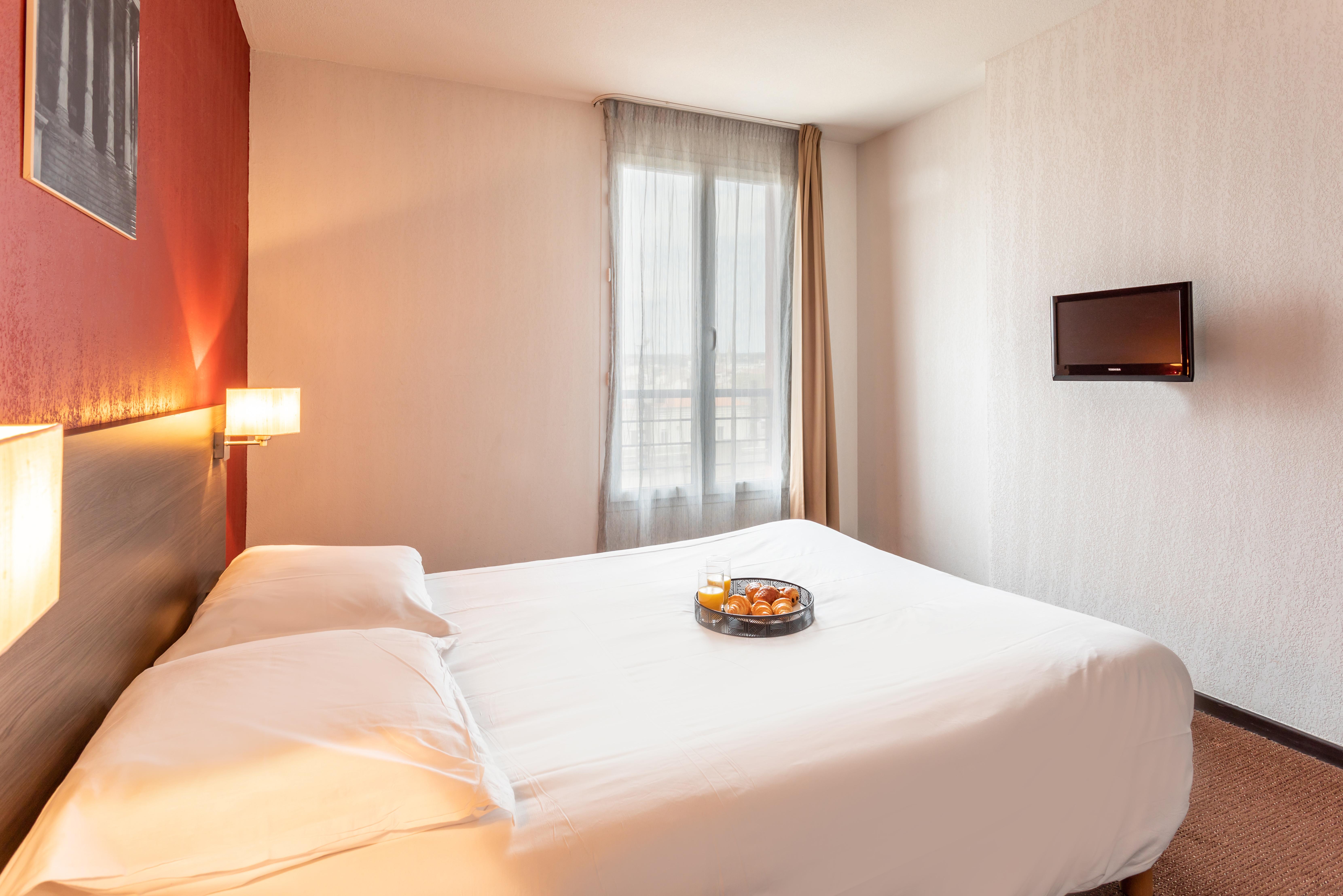 Comfort Aparthotel Nimes Centre Ngoại thất bức ảnh