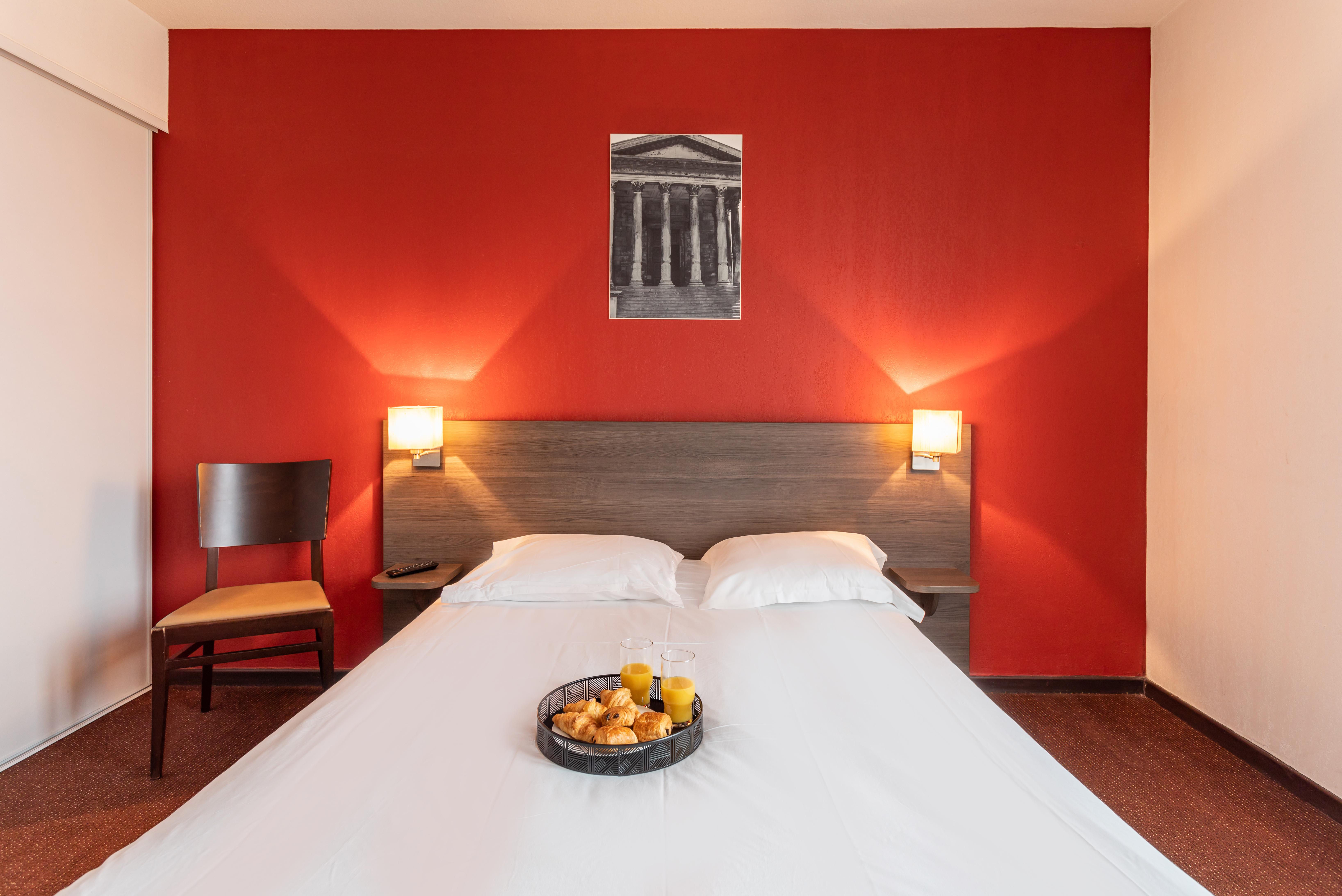 Comfort Aparthotel Nimes Centre Ngoại thất bức ảnh