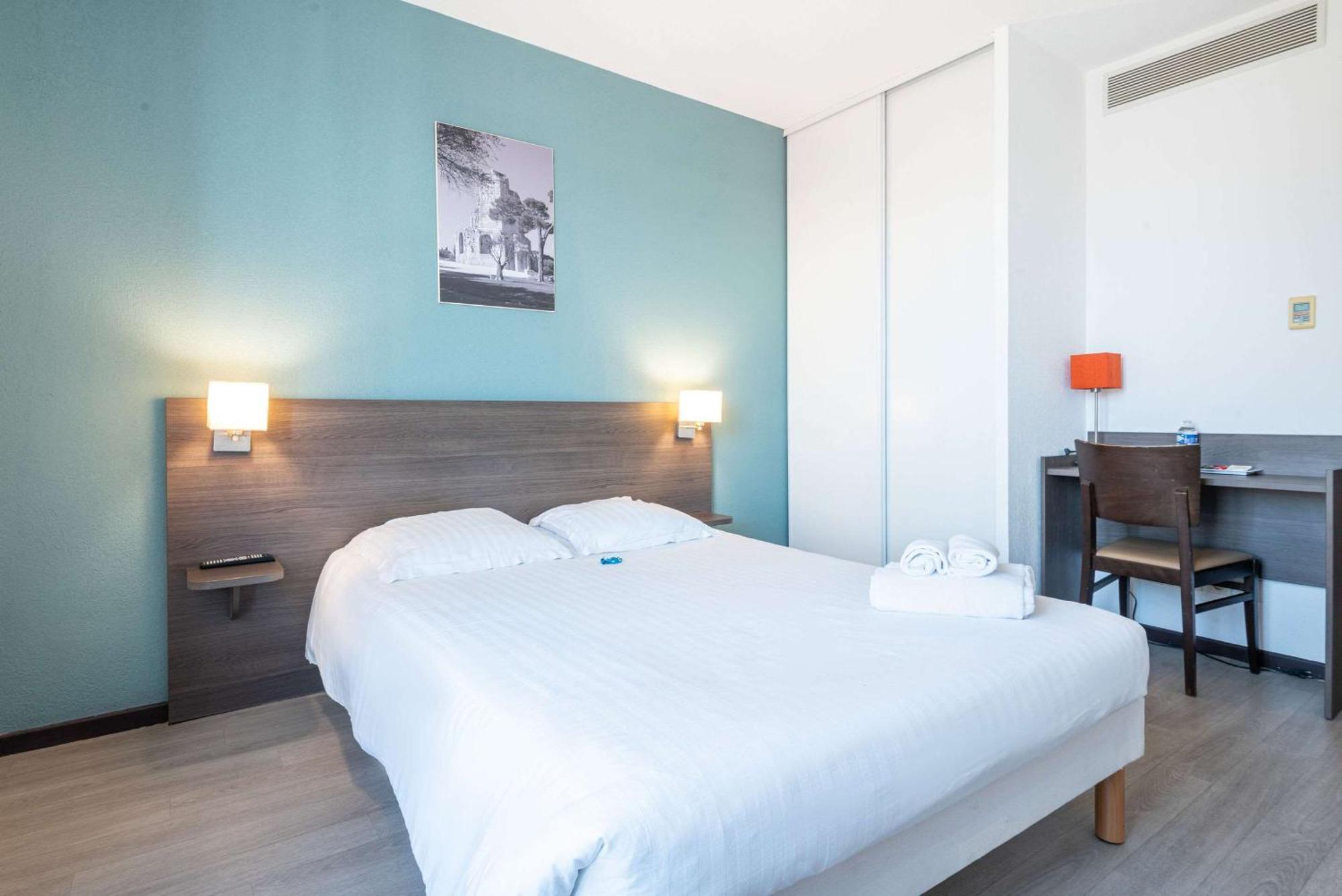 Comfort Aparthotel Nimes Centre Ngoại thất bức ảnh