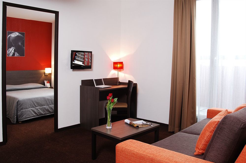Comfort Aparthotel Nimes Centre Phòng bức ảnh